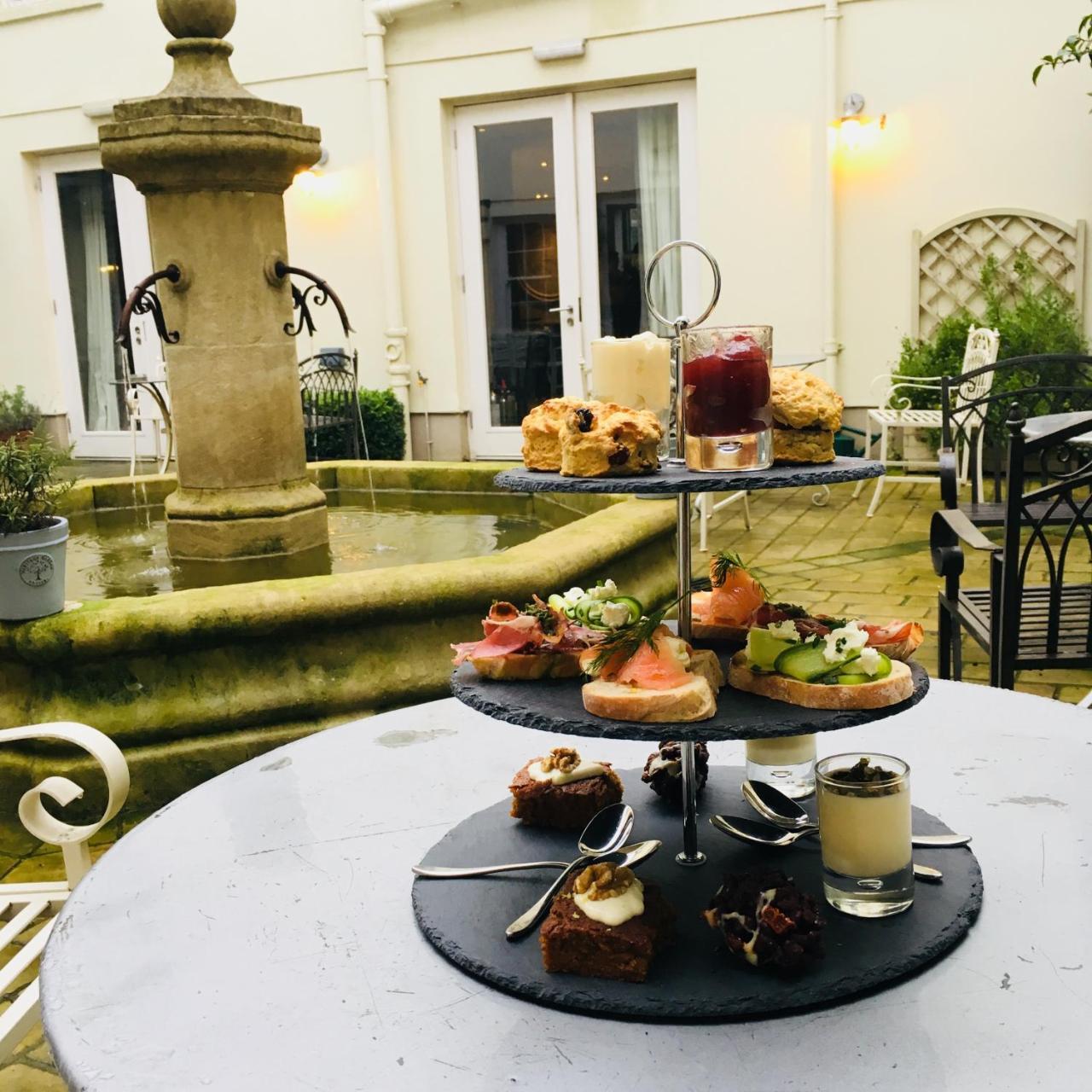 Hotel The Grosvenor Arms Shaftesbury Esterno foto